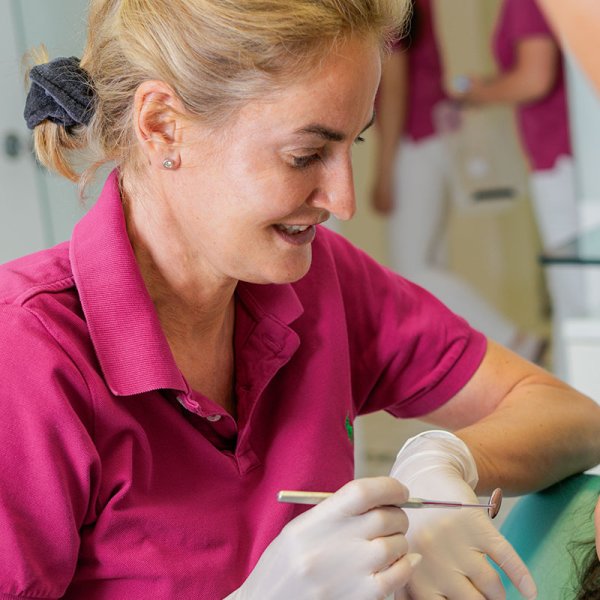 Dr. med. dent. Susanne Montag - Zahnärztin in Duisburg - Hygien kontrolle in der Praxis